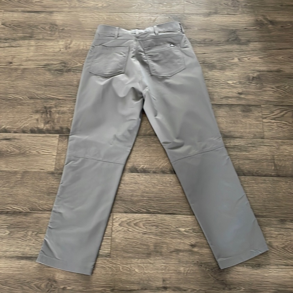 Modern brand trail pant in excellent condition 33/30